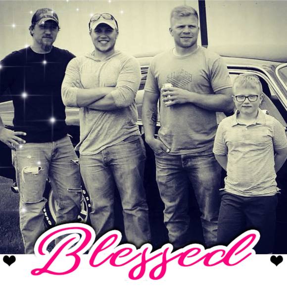 Meet your Posher, Stephanie - Picture 1 of 1